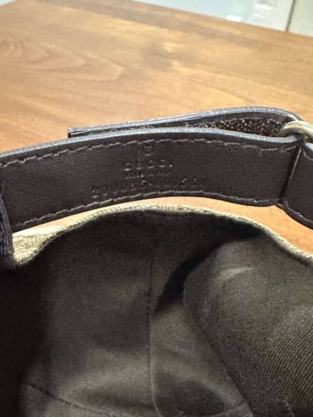 Gucci Brown Monogram Cap with Green-Red Web - Picture 5 of 8